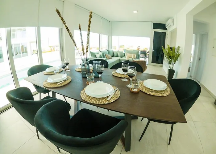 Imperial Jade Gold Emerging 2 Willa *